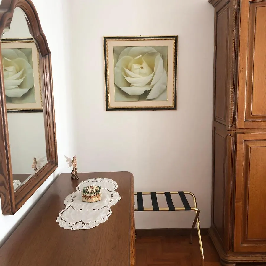 Gens Romana Apartment Italy